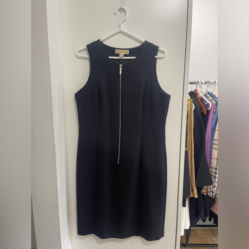 Michael Kors Sleeveless black strechy dress